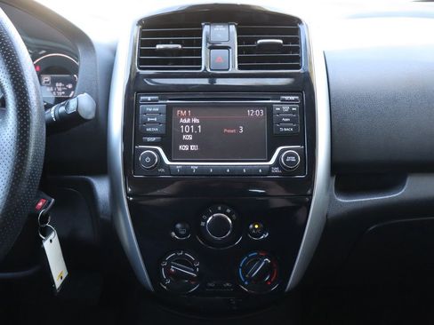 Used 2015 Nissan Versa Note SR w/ SR Convenience Package image 33