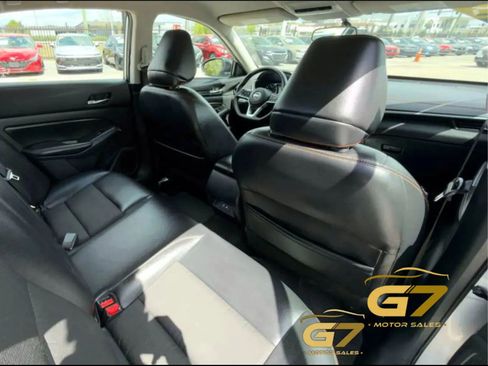 Used 2019 Nissan Altima 2.5 SR FWD image 14