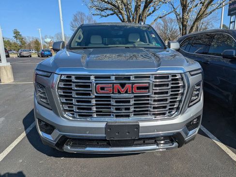 Used 2026 GMC Yukon XL Denali w/ Denali Reserve Package image 2