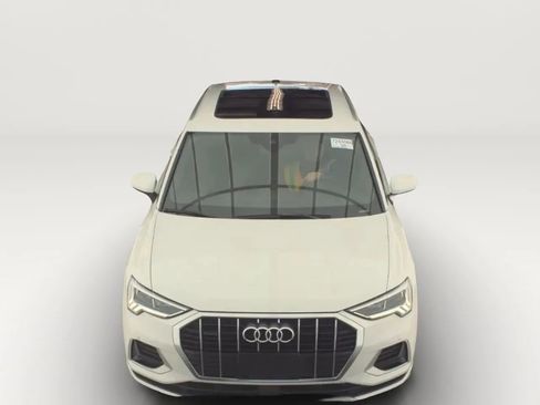 Used 2020 Audi Q3 2.0T Premium Plus image 3