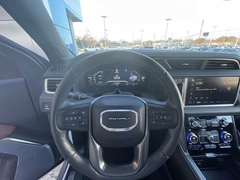 Used 2024 GMC Yukon Denali Ultimate image 10