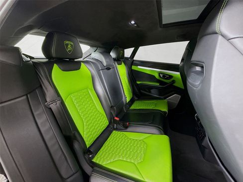 Used 2019 Lamborghini Urus image 19
