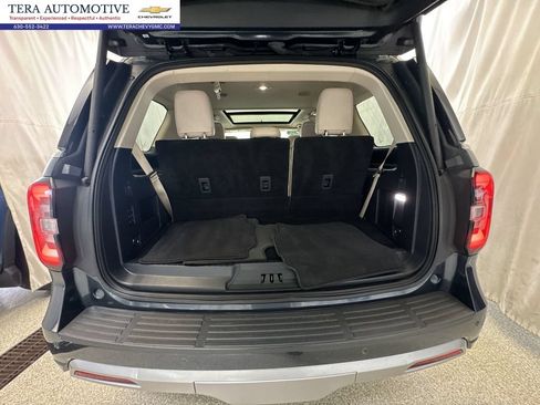 Used 2024 Ford Expedition Limited AWD/4WD image 24