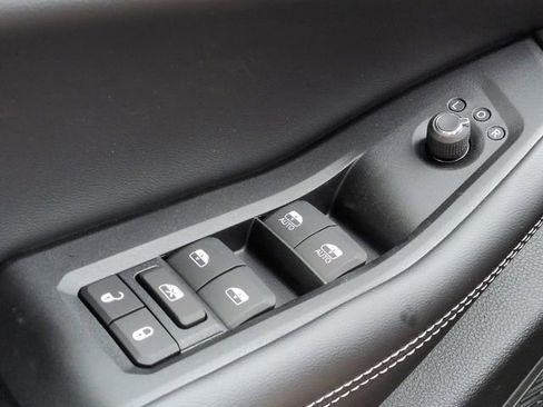 New 2026 Jeep Grand Cherokee Altitude RWD image 23