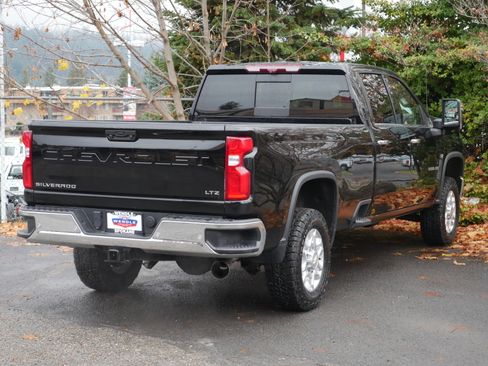 Used 2022 Chevrolet Silverado 3500 LTZ w/ LTZ Plus Package image 31