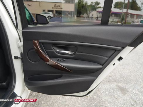 Used 2015 BMW 335i xDrive Sedan AWD/4WD image 36
