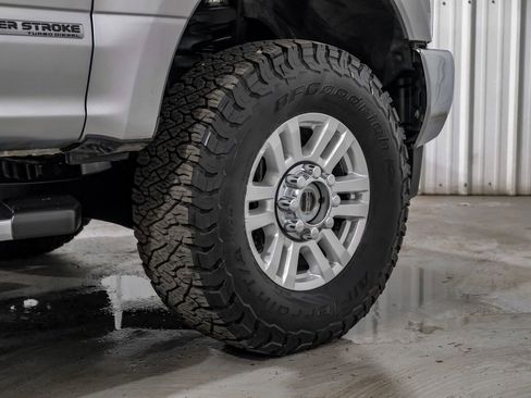 Used 2019 Ford F250 XL w/ STX Appearance Package AWD/4WD image 60