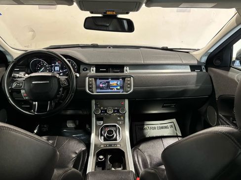 Used 2017 Land Rover Range Rover Evoque SE AWD/4WD image 11