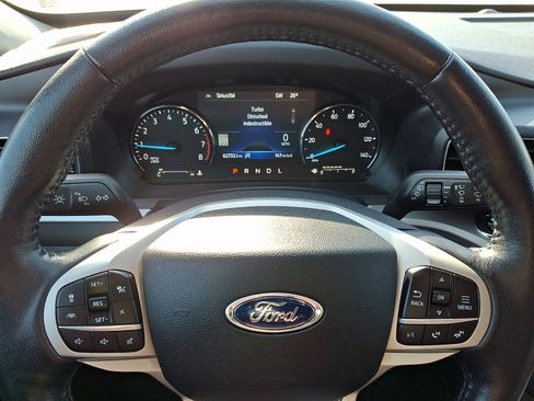 Used 2021 Ford Explorer XLT w/ Equipment Group 202A image 21