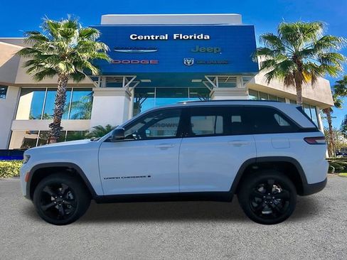 New 2026 Jeep Grand Cherokee Limited w/ Limited Altitude Package image 8