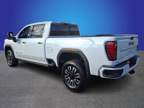 New 2026 GMC Sierra 2500 Denali Ultimate image 4