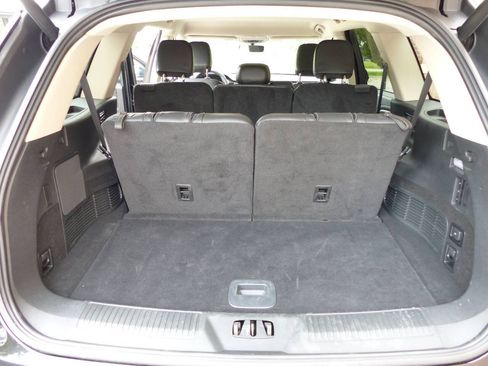 Used 2023 Lincoln Aviator AWD w/ Elements Package image 37