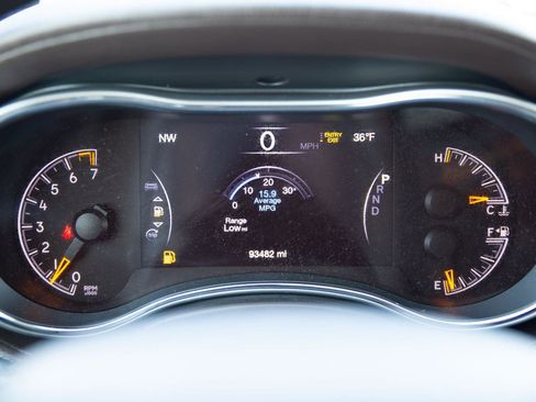 Used 2018 Jeep Grand Cherokee Overland image 7