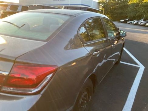 Used 2013 Honda Civic LX image 4