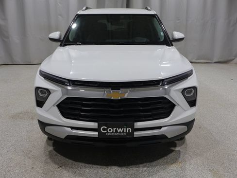 Used 2025 Chevrolet TrailBlazer LT AWD/4WD image 8