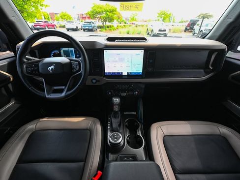 Used 2023 Ford Bronco Wildtrak AWD/4WD image 31
