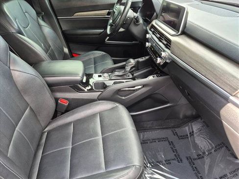 Used 2021 Kia Telluride EX w/ EX Premium Package FWD image 20