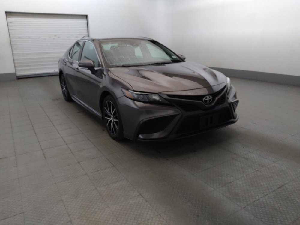 Used 2022 Toyota Camry SE FWD image 13