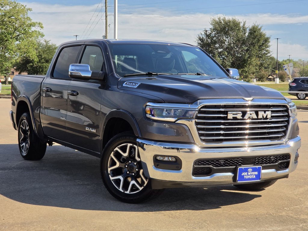 Used 2026 RAM 1500 Laramie AWD/4WD image 2