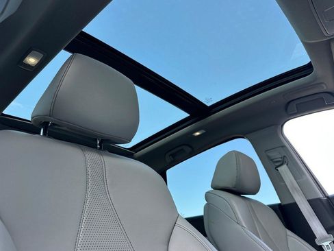 Used 2023 Acura RDX AWD w/ Technology Package image 16