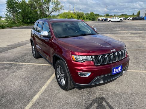 Used 2018 Jeep Grand Cherokee Limited w/ Trailer Tow Group IV AWD/4WD image 9