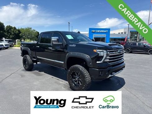 Used 2024 Chevrolet Silverado 3500 High Country w/ High Country Premium Package AWD/4WD image 1