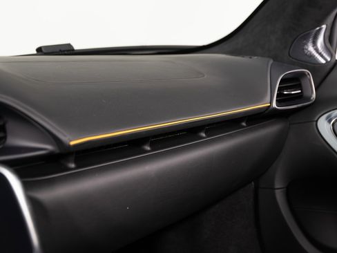 Used 2025 McLaren Artura Spider image 34