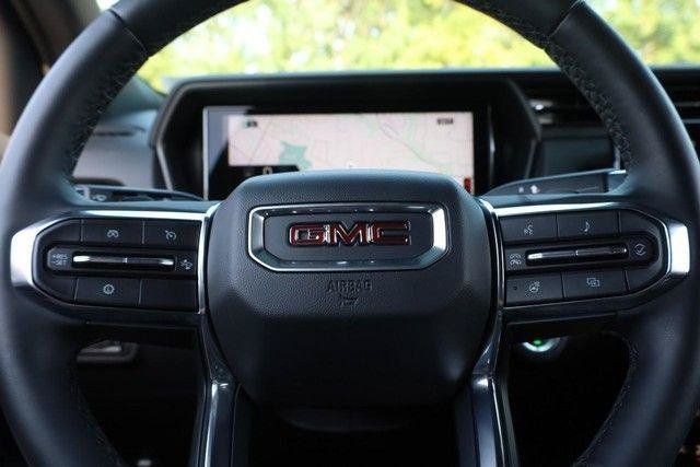 Used 2026 GMC Terrain Elevation w/ Elevation Premium Package FWD image 9