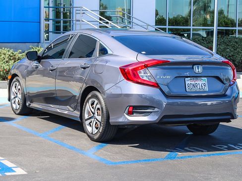 Used 2018 Honda Civic LX image 9