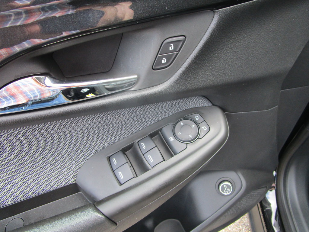 New 2026 Chevrolet TrailBlazer LT w/ Convenience Package FWD image 24