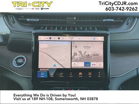 New 2025 Jeep Grand Cherokee Summit image 16