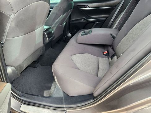 Used 2022 Toyota Camry LE image 15