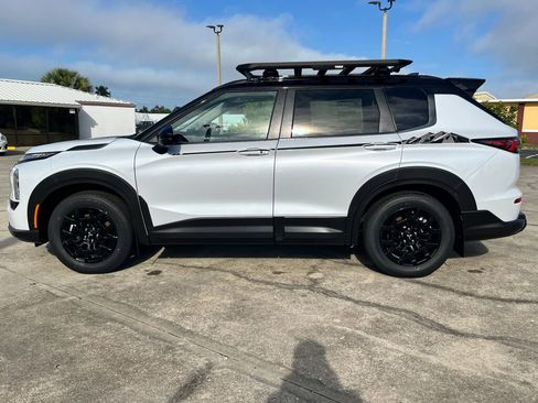 New 2026 Mitsubishi Outlander Trail Edition AWD/4WD image 6