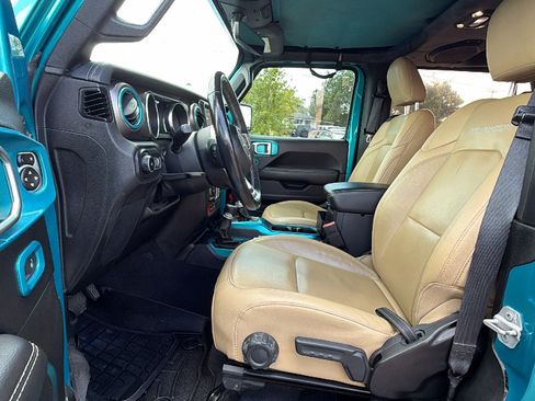 Used 2019 Jeep Wrangler Rubicon AWD/4WD image 11