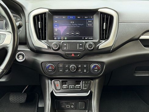 Used 2019 GMC Terrain SLT w/ Preferred Package FWD image 12