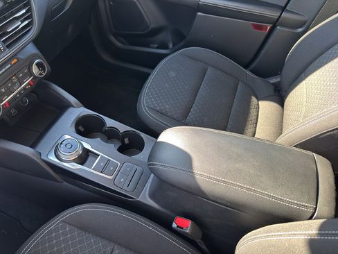 Used 2024 Ford Escape Active image 34