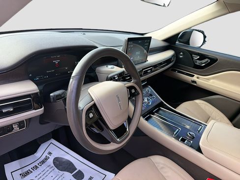 Used 2022 Lincoln Aviator Reserve w/ Elements Package Plus RWD image 9
