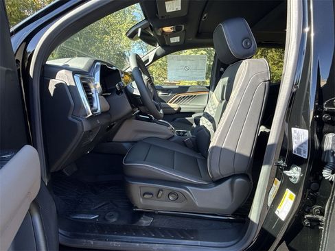 New 2026 GMC Canyon Denali w/ LPO, Denali Black Edition image 13