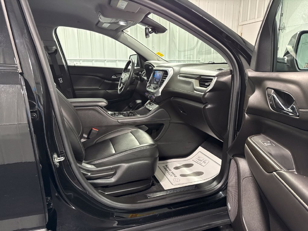 Used 2023 GMC Acadia SLT w/ Elevation Edition FWD image 10