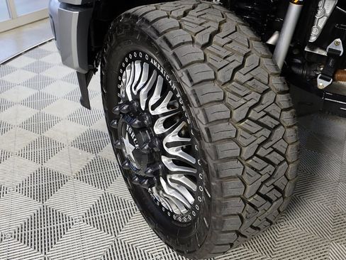 Used 2024 Ford F450 Platinum w/ FX4 Off-Road Package image 49