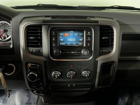 Used 2019 RAM 1500 Tradesman w/ Tradesman SXT Package AWD/4WD image 17