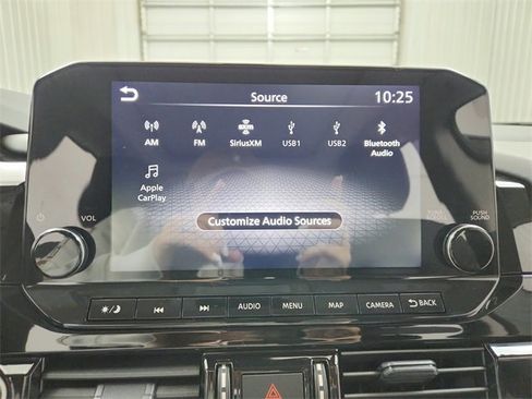 Used 2024 Nissan Pathfinder Platinum w/ Cargo Package image 28