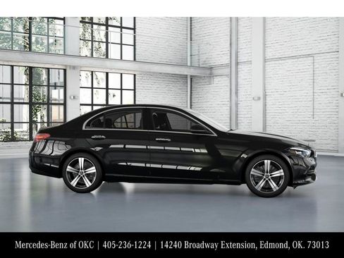 Used 2025 Mercedes-Benz C 300 4MATIC Sedan image 15