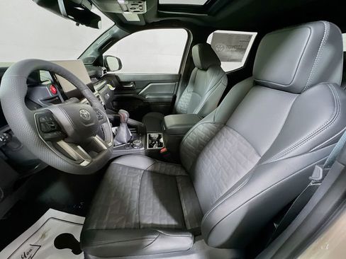 New 2026 Toyota Tacoma TRD Off-Road AWD/4WD image 17