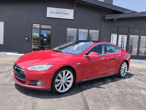 Used 2013 Tesla Model S RWD image 2