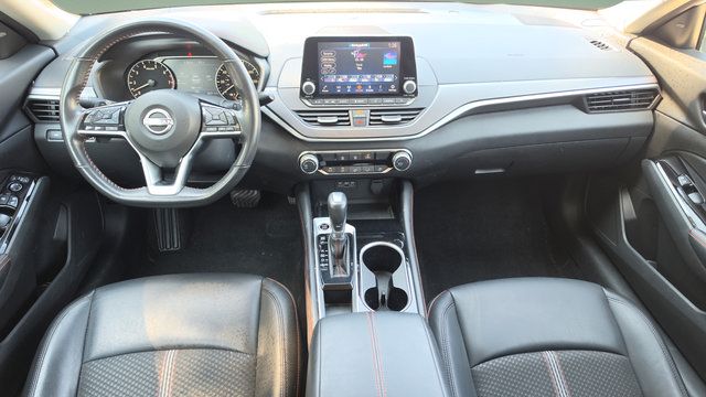 Used 2024 Nissan Altima 2.5 SR FWD image 7