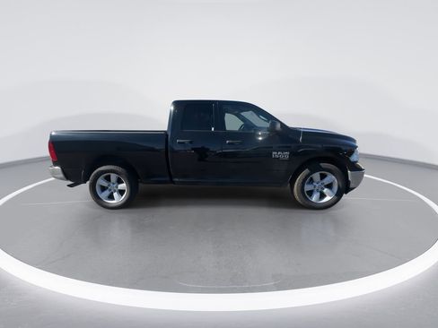 Used 2024 RAM 1500 Classic SLT image 9