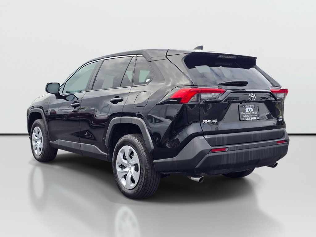 Used 2025 Toyota RAV4 LE AWD/4WD image 3