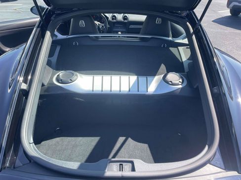Used 2025 Porsche 718 Cayman RWD image 10