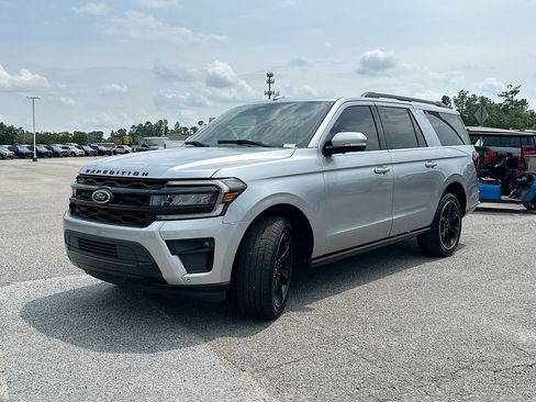Certified 2022 Ford Expedition Max Limited RWD image 2